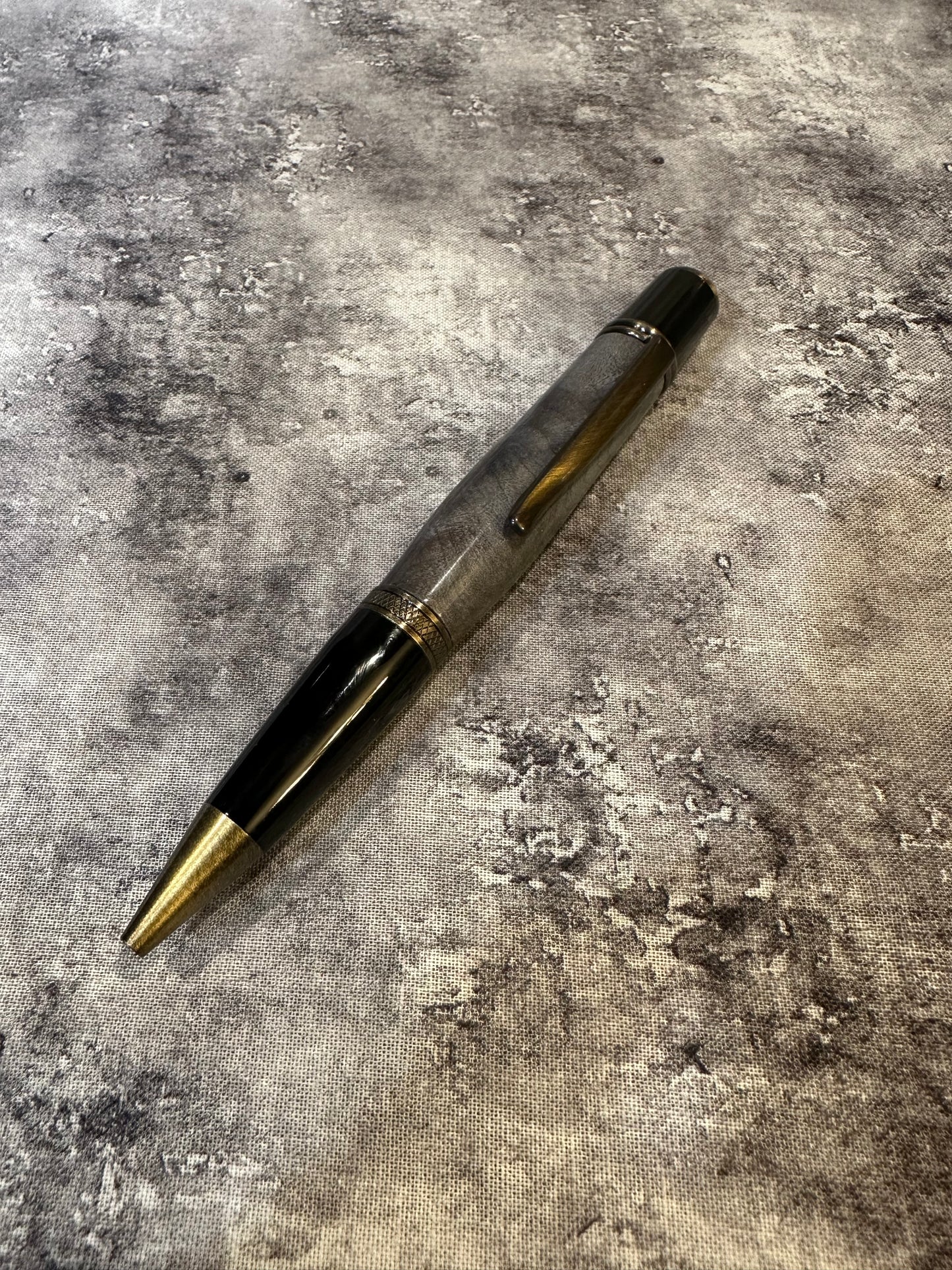 Blue-Gray Figured Maple Twist-to-Retract Pen